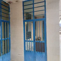 چهار عدد درب وچهار عدد پنجره دست دوم