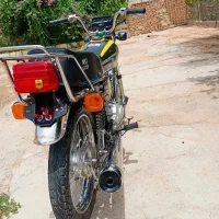 125