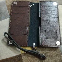 کیف|کیف، کفش، کمربند|مشهد, نیزه|دیوار