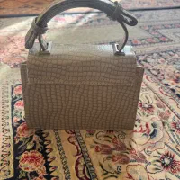 کیف و شال|کیف، کفش، کمربند|بومهن, |دیوار