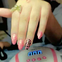 کاشت ناخن با ژل 300