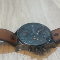 ساعت دیزل با بند چرم اصل