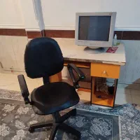 مانیتور کامپیوتر ،میزکامپیوتر،صندلی چرخ دار