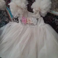 دو عدد لباس عروس بچگانه