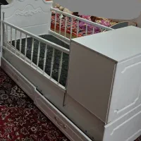 تخت خواب نوزاد تانوجوانی کاملا نو