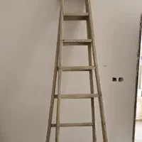 نردبان چوبی ۲.۵ متری