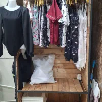 فروش دکور مغازه و ۴ تا حلقه فلزی