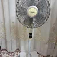 پنکه ایستاده مدیا و جارو برقی هامیلتون