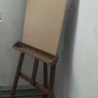 سه پایه نقاشی به همراه تخته