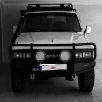 تویوتا لندکروزر استیشن فرماندهی