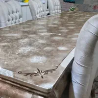میز‌ غذا‌ خوری‌