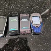۴ عدد گوشی قدیمی