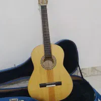 گیتار در حد نو