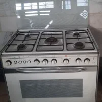 گاز فر ۵ شعله لعابی سفید در حد نو
