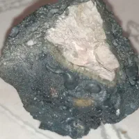 شهاب سنگ کندریتی زیبا|کلکسیون اشیاء عتیقه|کرمان, |دیوار