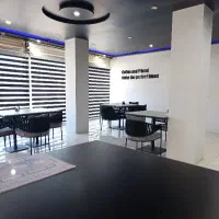 همکار خانم جهت کافه