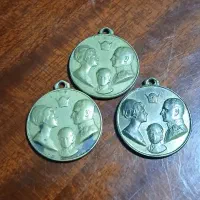 ۳ عدد مدال پهلوی