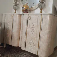 میز تلویزیون و آیینه کنسول