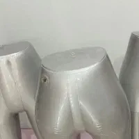 مانکن شلوار  ،جنس بادکنکی  ،  حلقه آویز هم داره