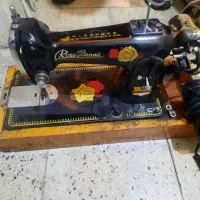 چرخ خیاطی قدیمی