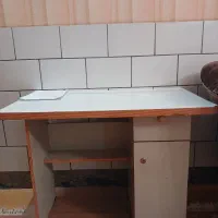 میز تحریر چوبی