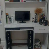 میز کامپیوتر به همراه کتابخانه