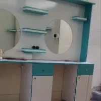 ویترین ارایشگاه