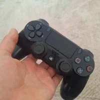 دسته پی اس ۴