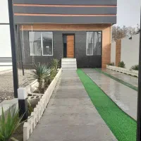 ویلایی فول امکانات بر آسفالت/ نما مدرن