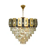 یک عدد لوستر بزرگ ، چهار عدد کوچک