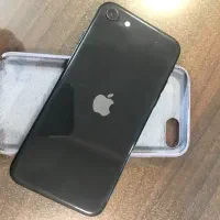 ایفون se 2020