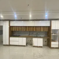 شاگرد برای کار در کابینت کاری