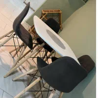 میز ناهاری خوری