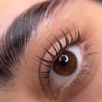 خدمات لیفت مژه و ابرو و کاشت مژه هوشک به مدت محدود