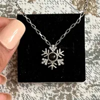 گردنبند برف نقره با سنگ خاص