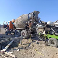 فروش پمپ بتن زمینی شویینگ در شرایط عالی|ماشین‌آلات صنعتی|مشهد, احمدآباد|دیوار