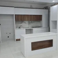 کابینت  در حد نو همراه گاز و سبنک و هود و شیرآلات|آب‌چکان و نظم‌دهنده ظروف|رباط‌کریم, رباط‌کریم|دیوار