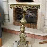 میز کنار سالنی و میز تلفن برنجی