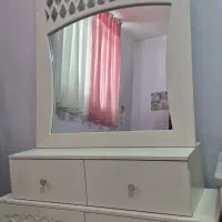 ست تخت دونفره ، پاتختی ، میز آرایش و آیینه