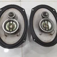 یک جفت باند ۷۱۸ پشت آبی و پخش پایونر ۲۰۵۰