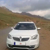 برلیانس 330 اتومات|خودرو سواری و وانت|فولادشهر, B4|دیوار