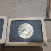 ۲عدد پرژکتور