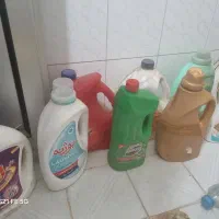 چهار لیتری بطری دلسترنوشابه ظرف یه بارمصرف نون خشک