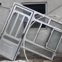 درب و پنجره آلومینیوم کارکرده