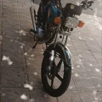 موتورسیکلت 200