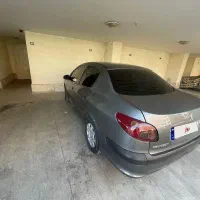 ۲۰۶ Sd v8 کم کار و بیرنگ در حد