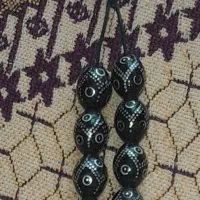 تسبیح قدیمی یُسر حجاز (مکّاوی) نقره کوب|کلکسیون اشیاء عتیقه|باسمنج, |دیوار