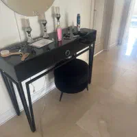 جلو مبلی و کنسول شیشه ای