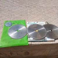 تعدادی ابزار و فارسی بر بامیز برش .|ابزارآلات|تهران, تهراننو|دیوار