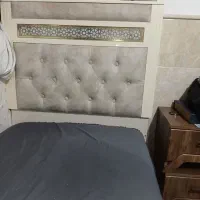 تخت وکمد